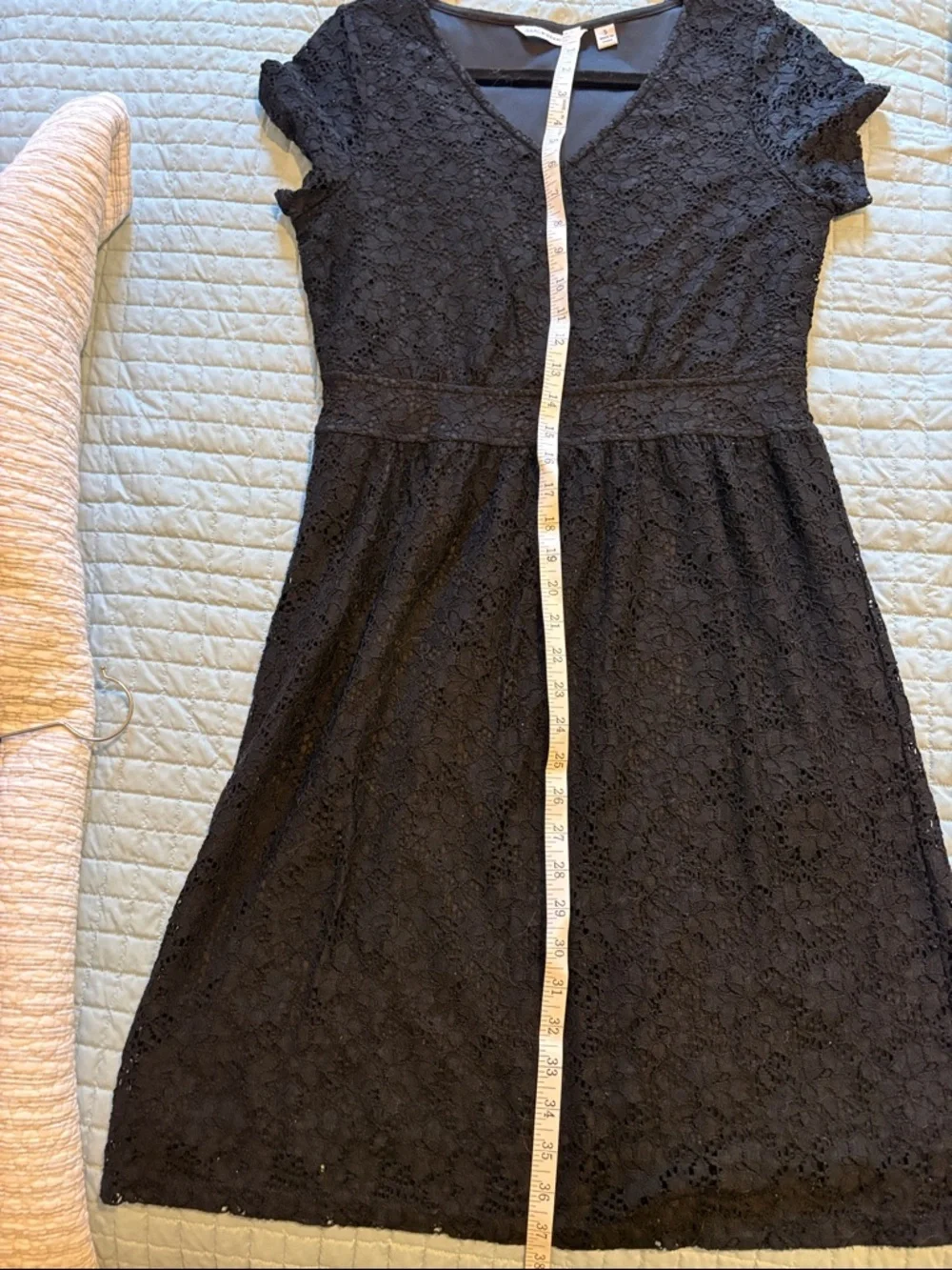 Isaac Mizrahi Black Lace V-Neck Midi Dress